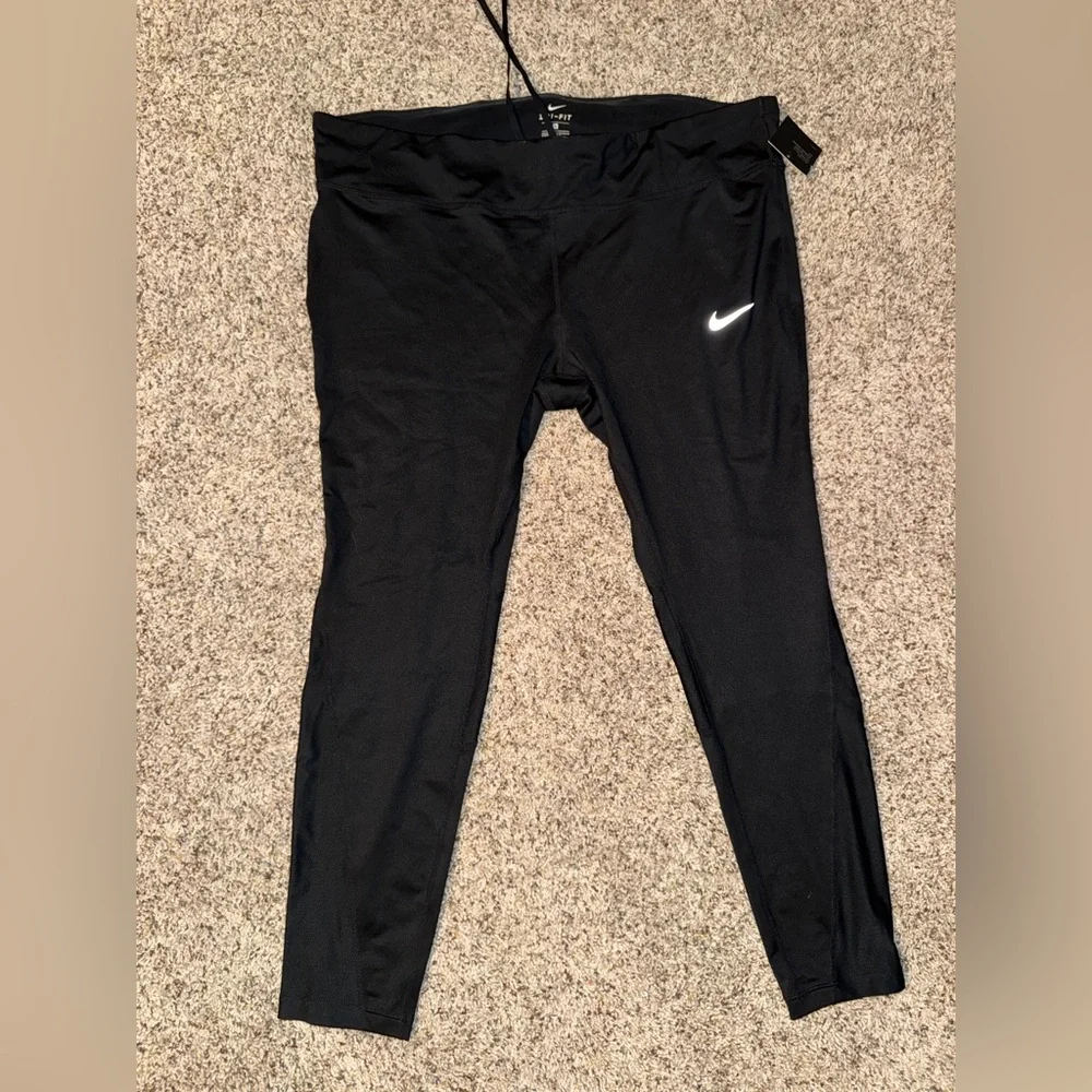 Nike Black Active Leggings - Picture 2 of 10